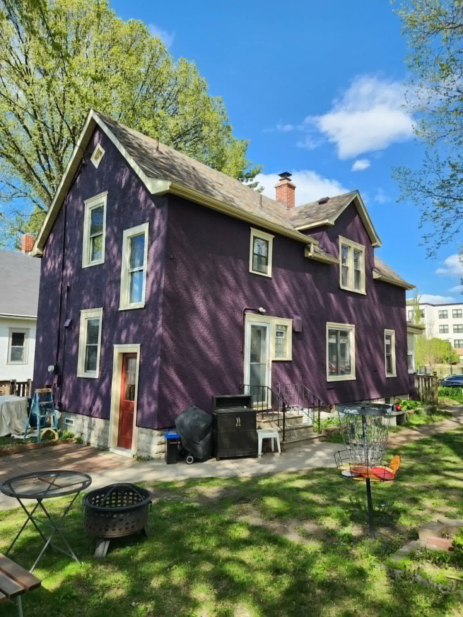 House after pair 6